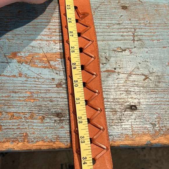 Alligator look fashion belt